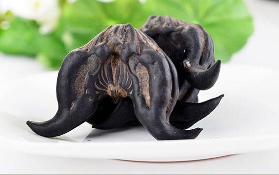 菱角剝殼有技巧，生菱角和熟菱角都怎么剝殼的？