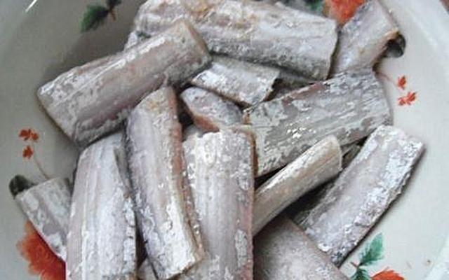 成袋的帶魚是不是很腥 袋裝的帶魚段用清理嗎